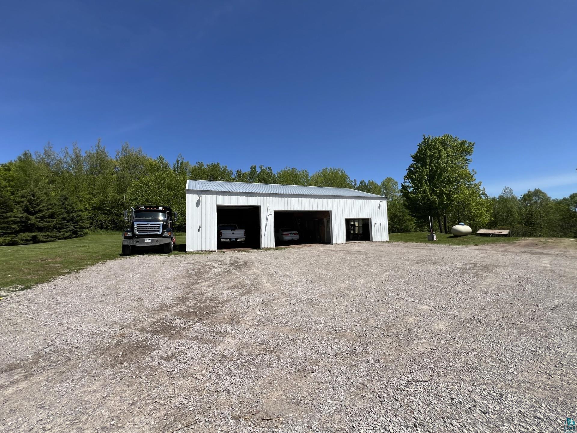 5144 Eagle Lake Road Duluth, MN 55803 - Photo 46 of 47 View of garage
