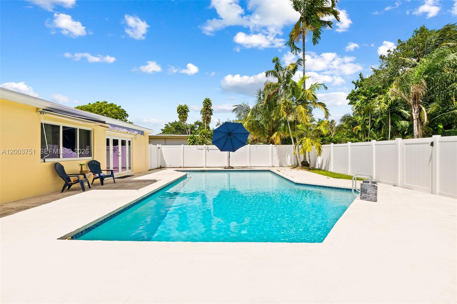 1925 North 39th Avenue Hollywood, FL 33021 - Photo 5 of 20 a view of a backyard