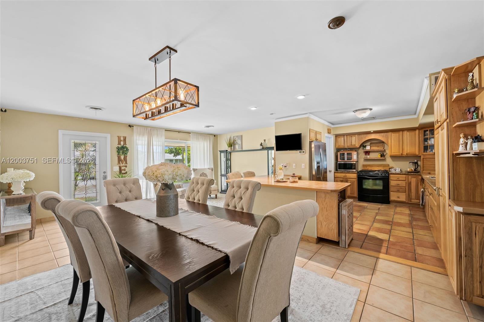 1925 North 39th Avenue Hollywood, FL 33021 - Photo 8 of 20 a view of a dining room with furniture