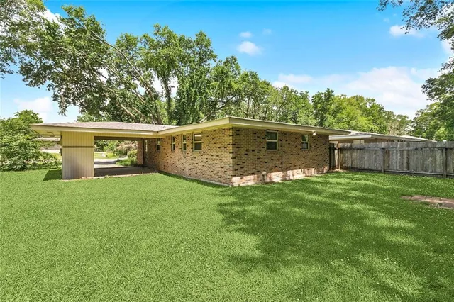 $1,255,000 | 100-11 Sherwood Drive, Hammond, LA 70401