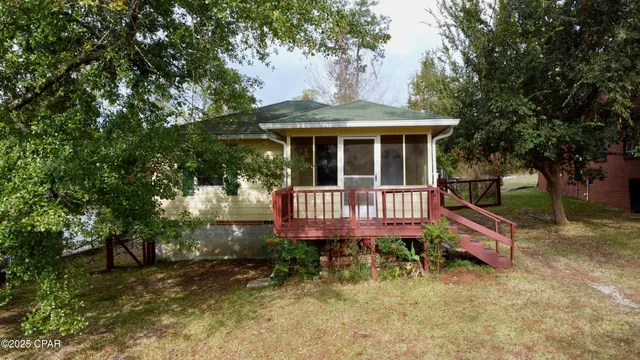 $70,000 | 601 Satsuma Road, Chattahoochee, FL 32324