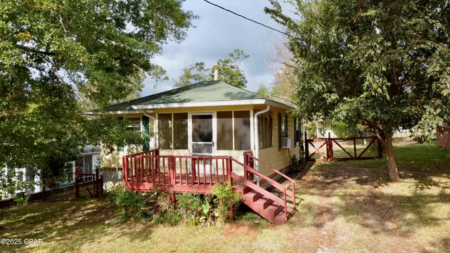 $70,000 | 601 Satsuma Road, Chattahoochee, FL 32324