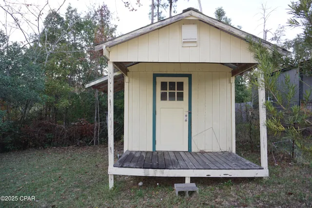 $70,000 | 601 Satsuma Road, Chattahoochee, FL 32324