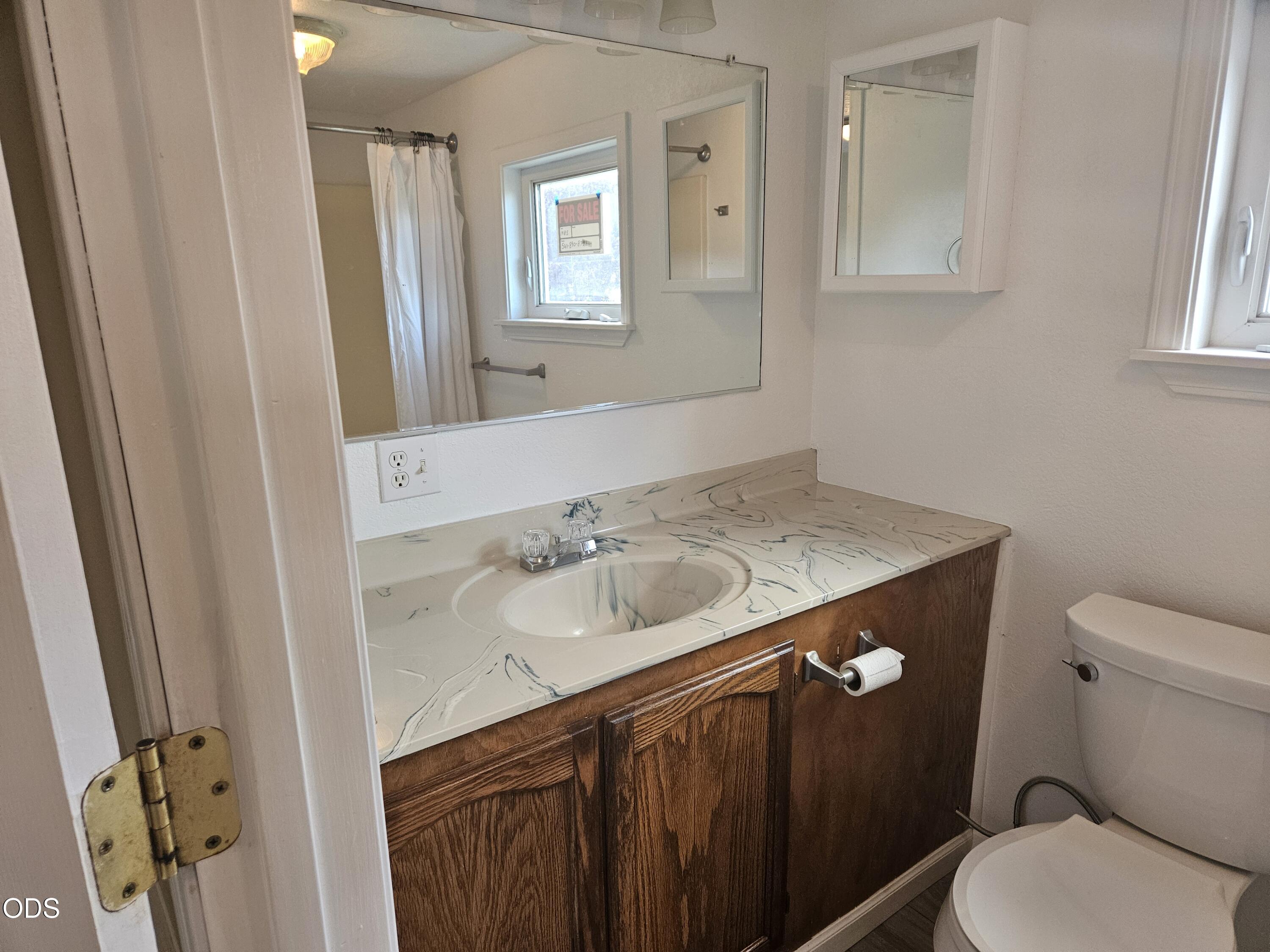 380 West Gregory Road, Unit 20 Central Point, OR 97502 - Photo 9 of 21