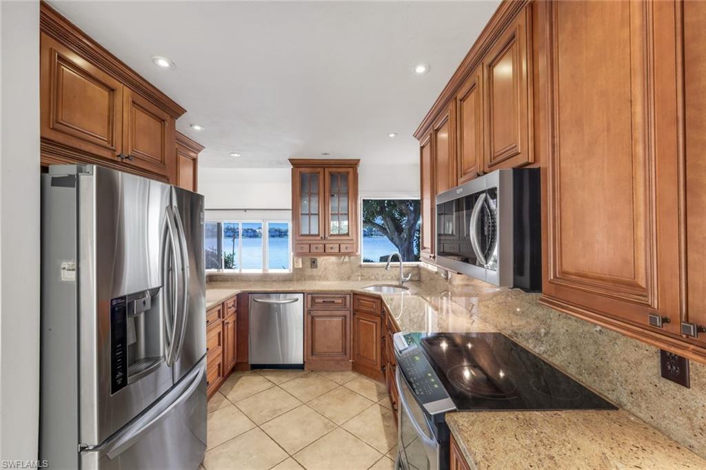 2626 Sailors Way Naples, FL 34109 - Photo 8 of 34