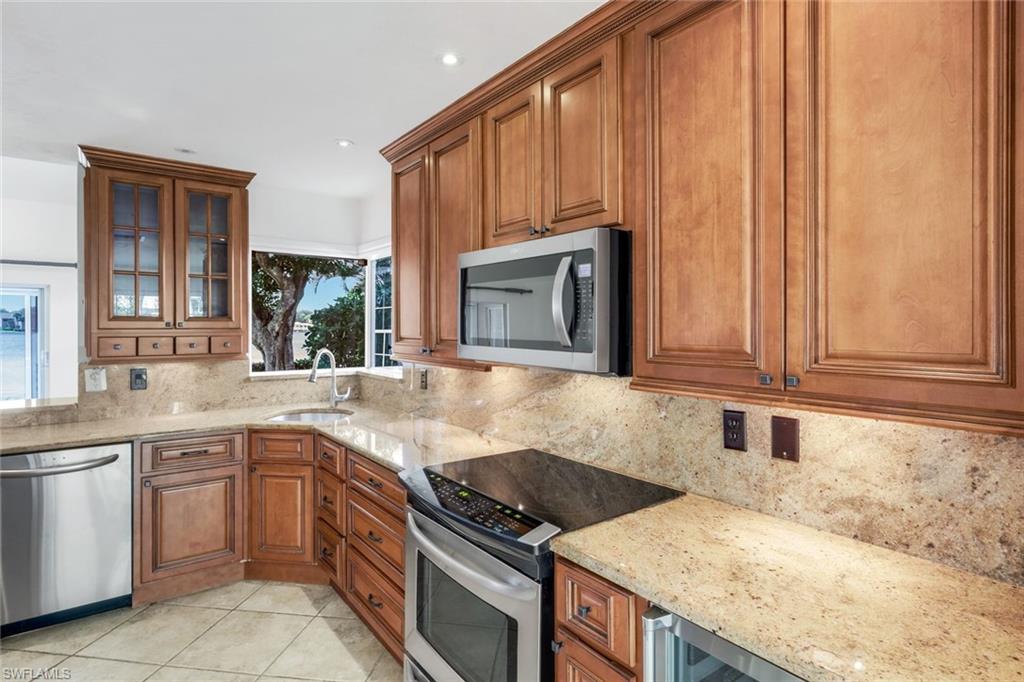 2626 Sailors Way Naples, FL 34109 - Photo 9 of 34