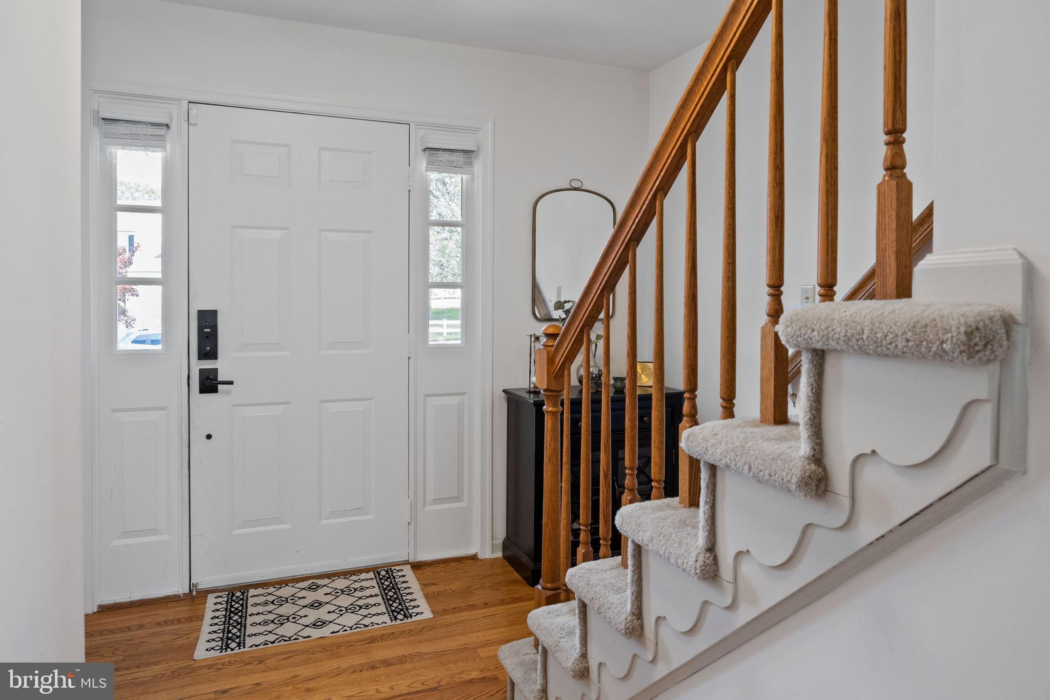 3210 Colonial Road Hatboro, PA 19040 - Photo 3 of 29 Foyer