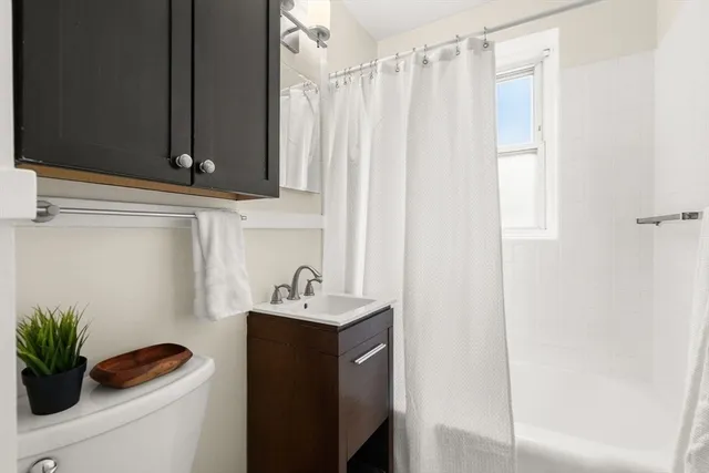 $3,750 | 125 Farragut Road, Unit 35, Boston, MA 02127