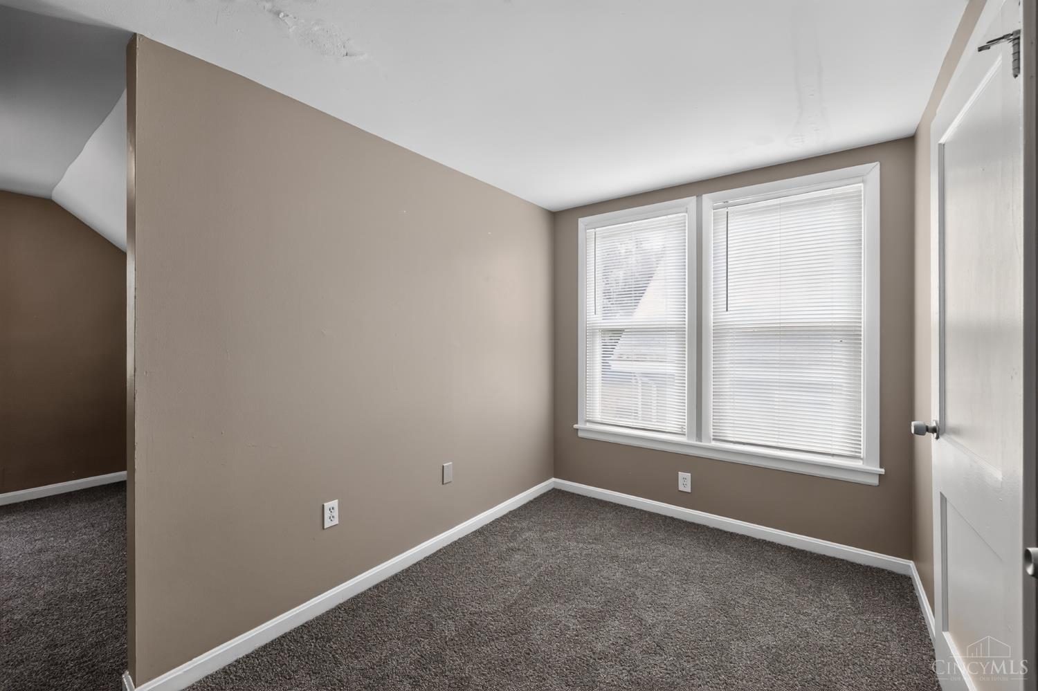 4679 Rapid Run Road Cincinnati, OH 45238 - Photo 21 of 30