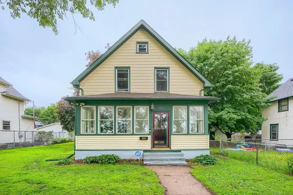 $348,900 | 1654 Concordia Avenue, St. Paul, MN 55104