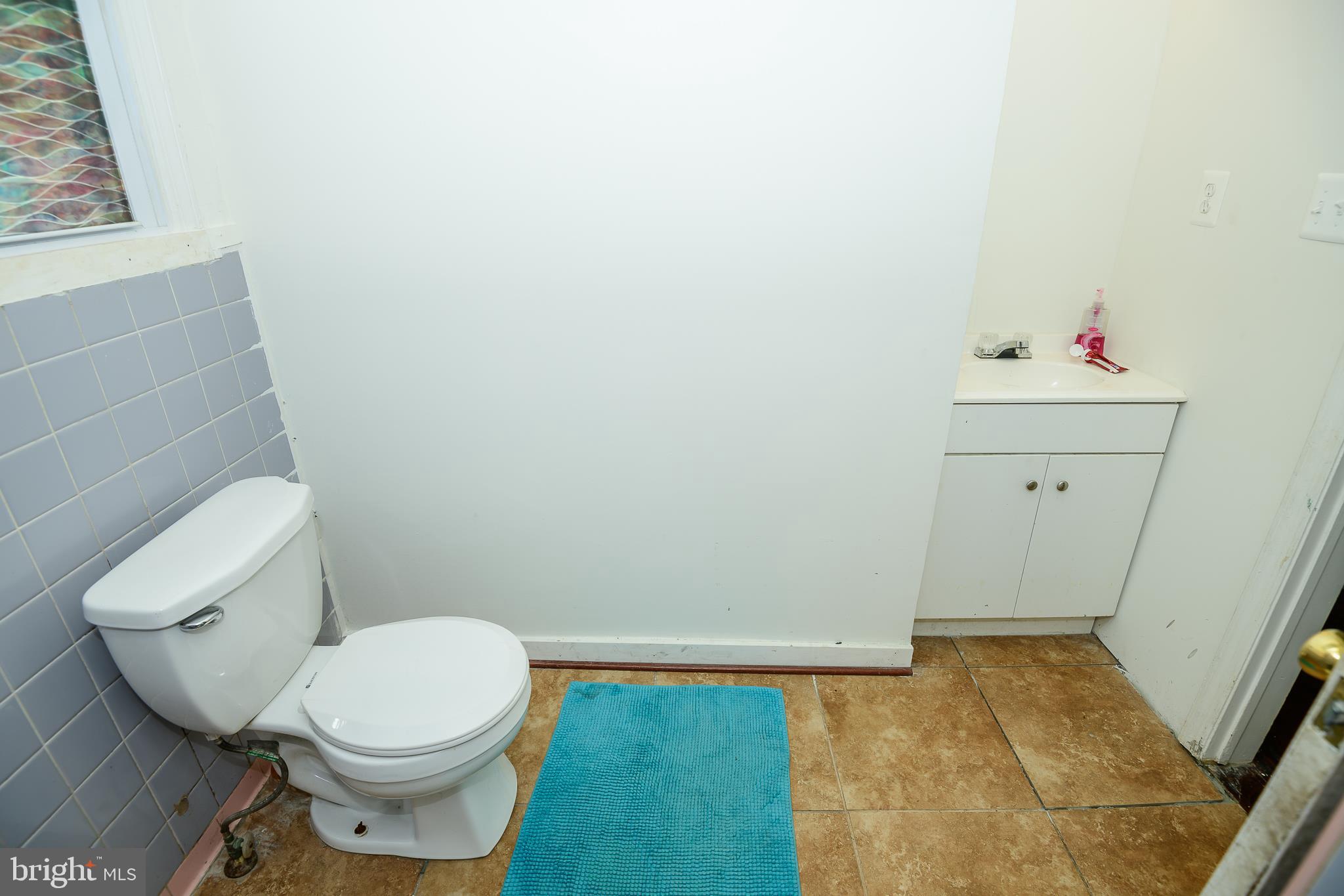 2010 Forest Hill Drive Silver Spring, MD 20903 - Photo 2 of 21