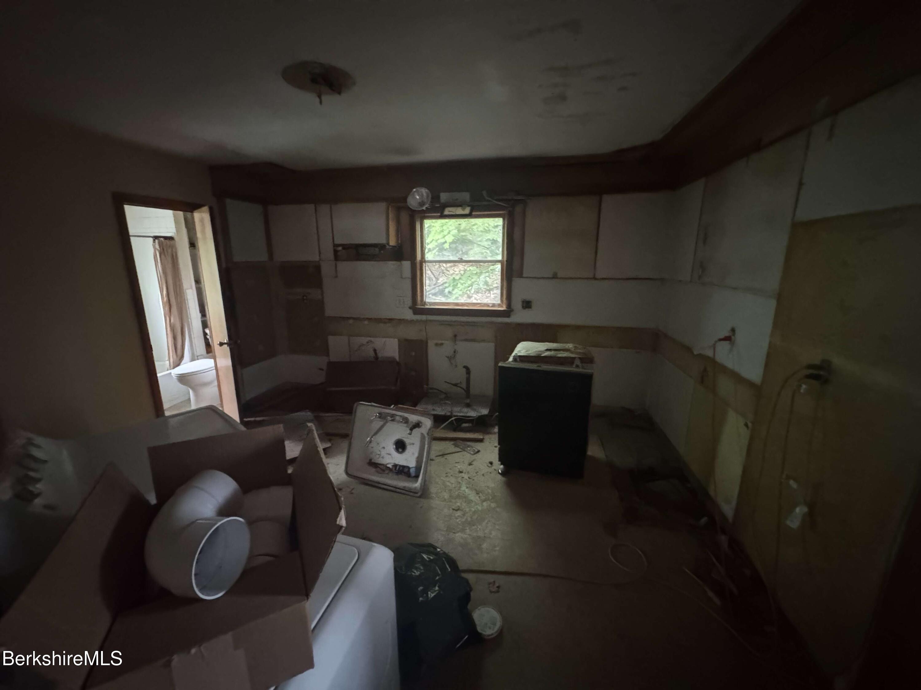 77 Front Street North Adams, MA 01247 - Photo 7 of 16 IMG_1848