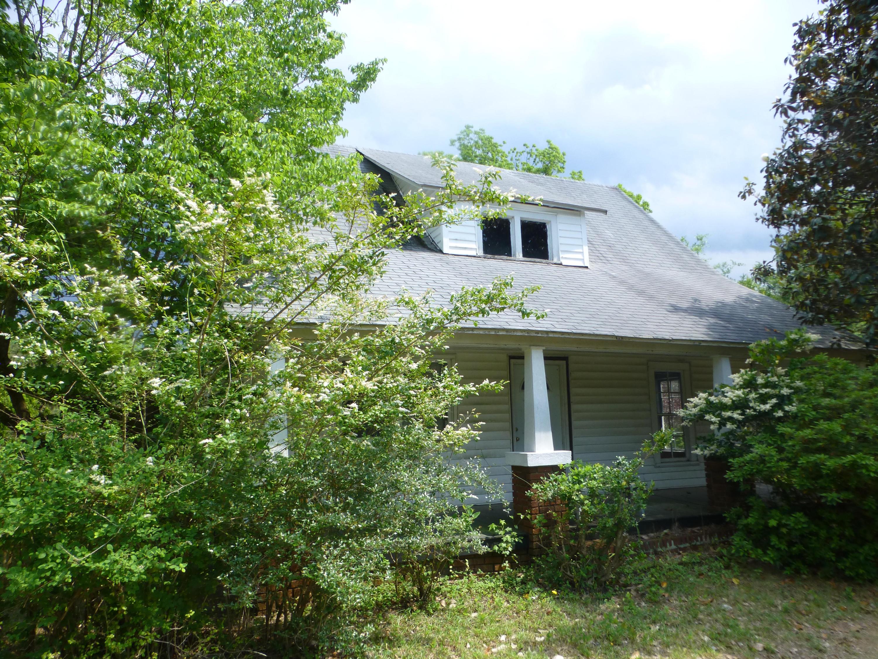 496 Montrose Road Raeford, NC 28376 - Photo 3 of 21 FRONT OF HOUSE