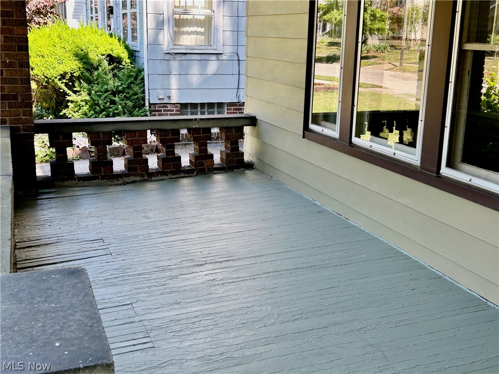 3266 Ormond Road Cleveland, OH 44118 - Photo 3 of 40 Covered front porch