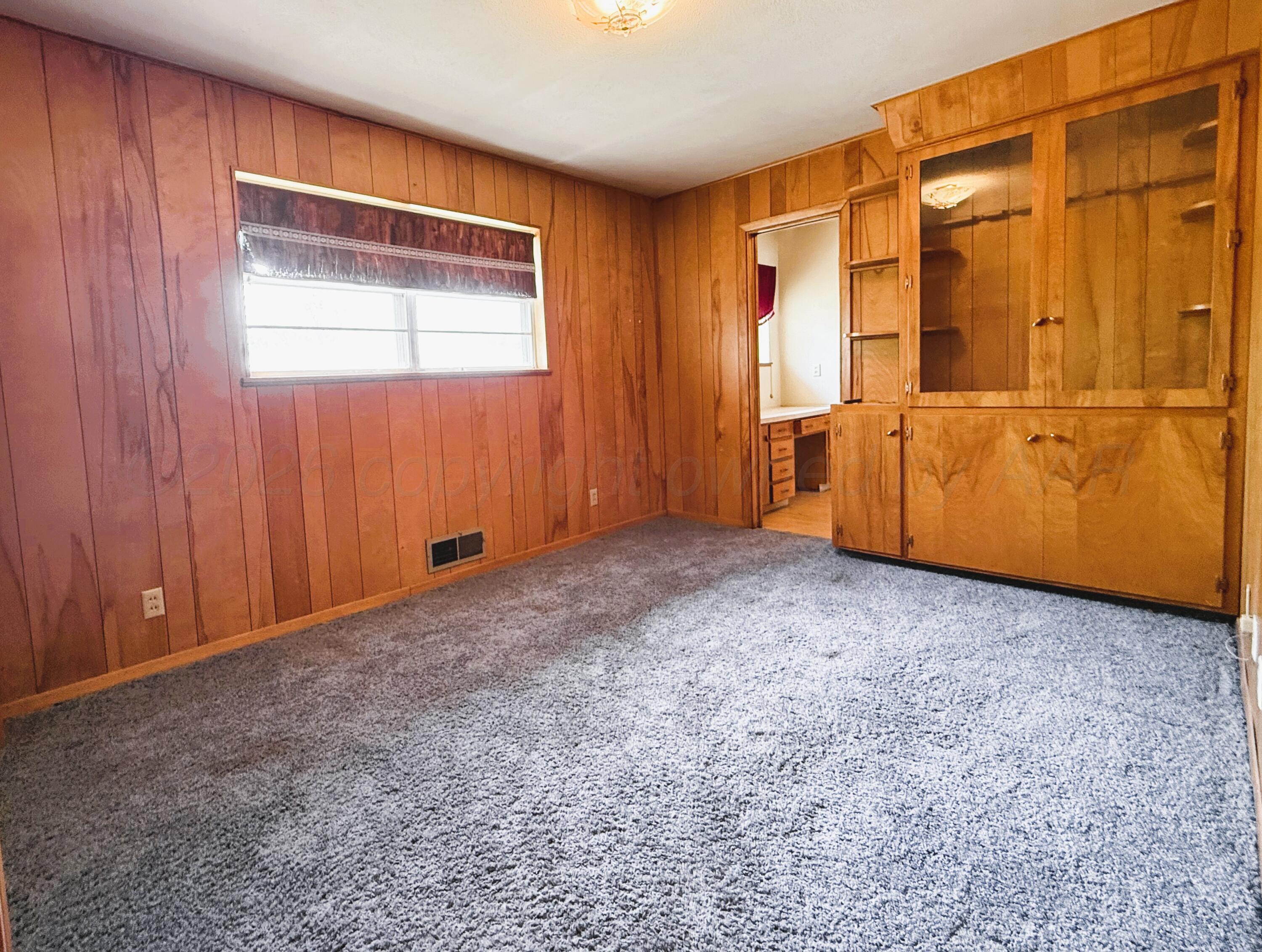 613 South Pearl Street Stratford, TX 79084 - Photo 14 of 32 Office