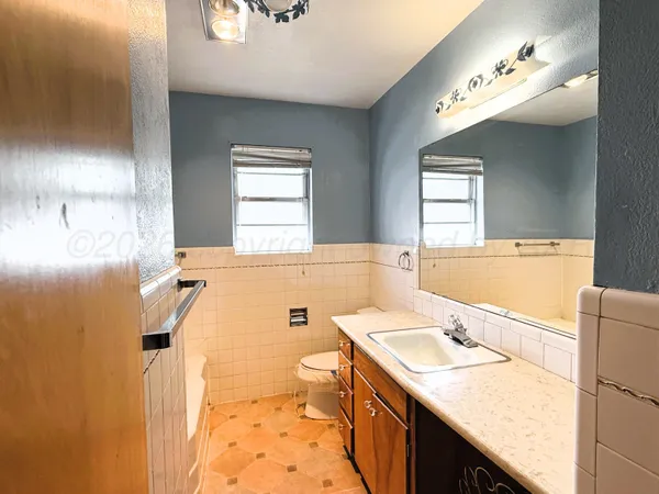 $169,900 | 613 South Pearl Street, Stratford, TX 79084