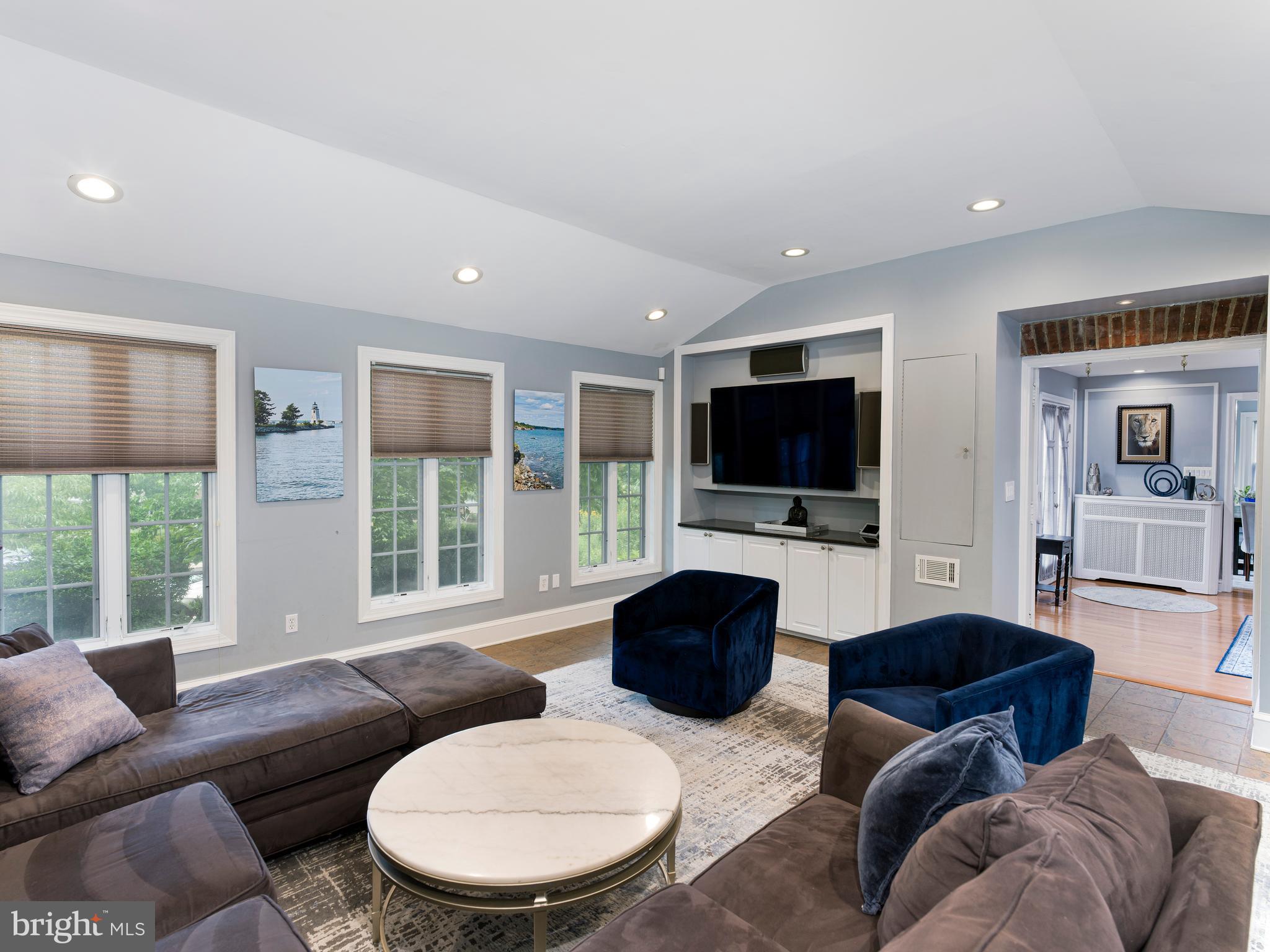 31 Snowden Road Bala Cynwyd, PA 19004 - Photo 13 of 36 Family Room
