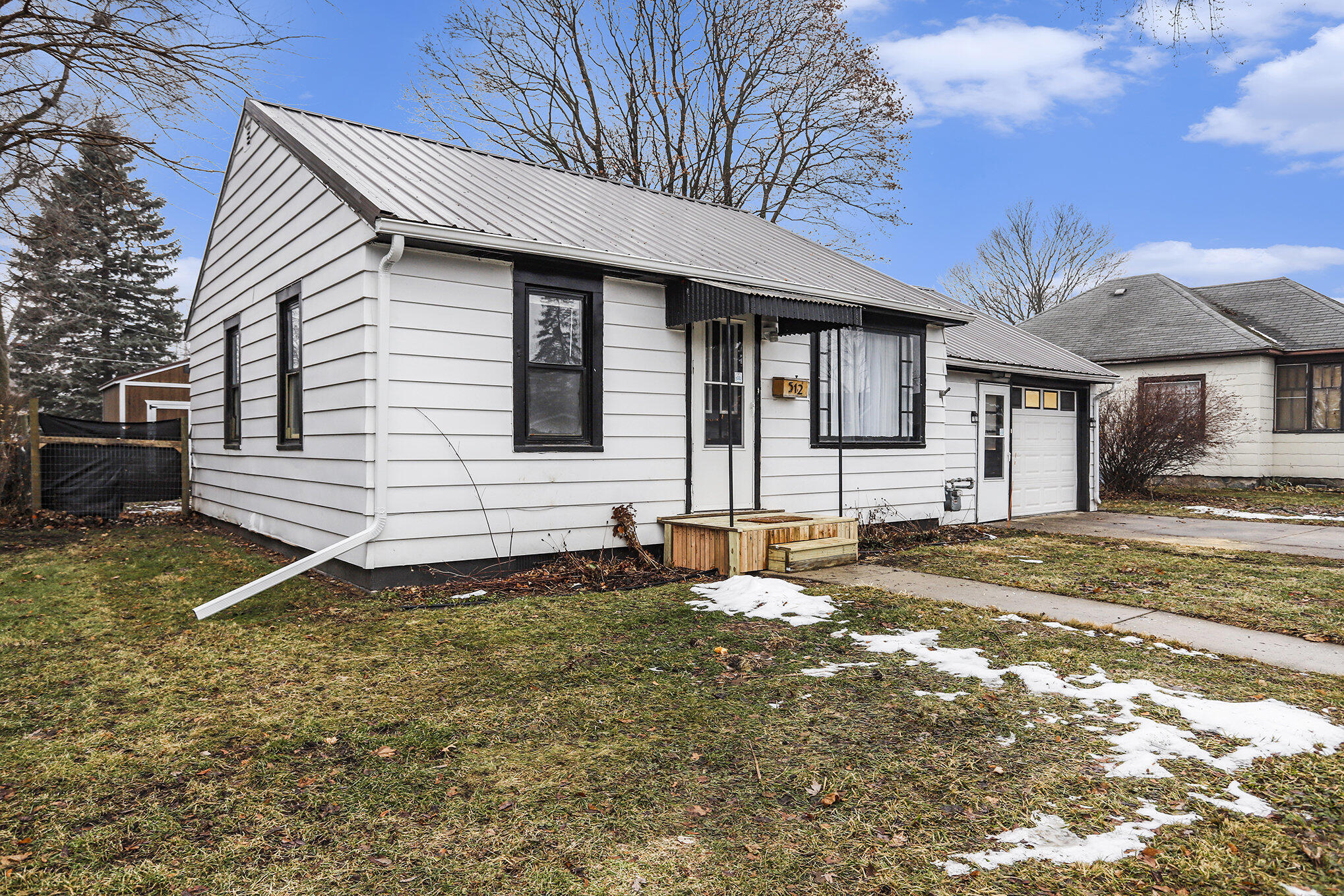 512 Center Street Sturgis, MI 49091 - Photo 14 of 19 Welcome Home