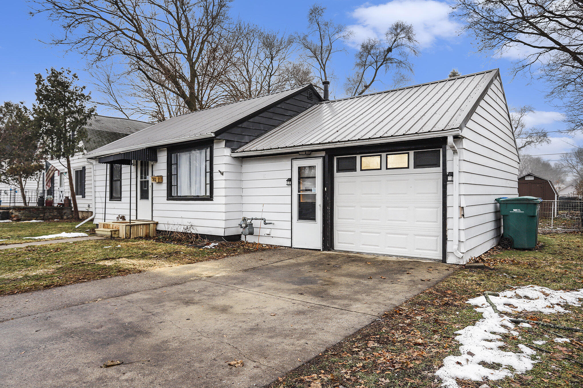 512 Center Street Sturgis, MI 49091 - Photo 15 of 19 Welcome Home