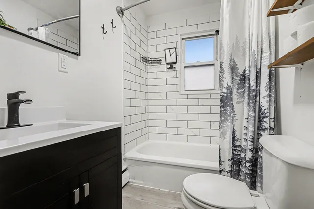 $129,900 | 512 Center Street, Sturgis, MI 49091