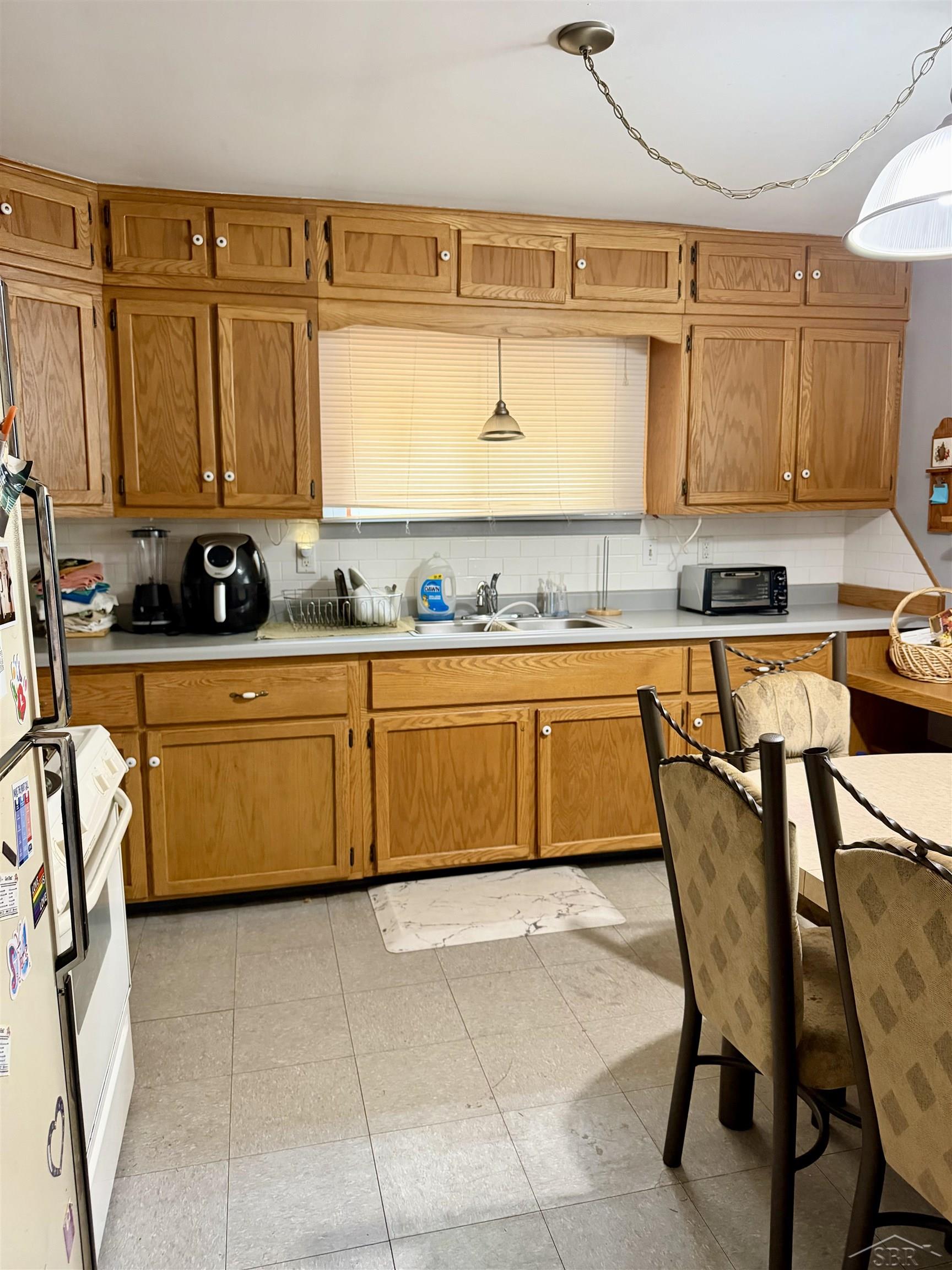 815 Reed Street Saginaw, MI 48602 - Photo 5 of 12