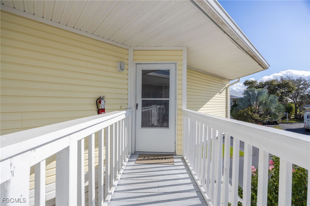 950 Moody Road, Unit 111 North Fort Myers, FL 33903 - Photo 5 of 49