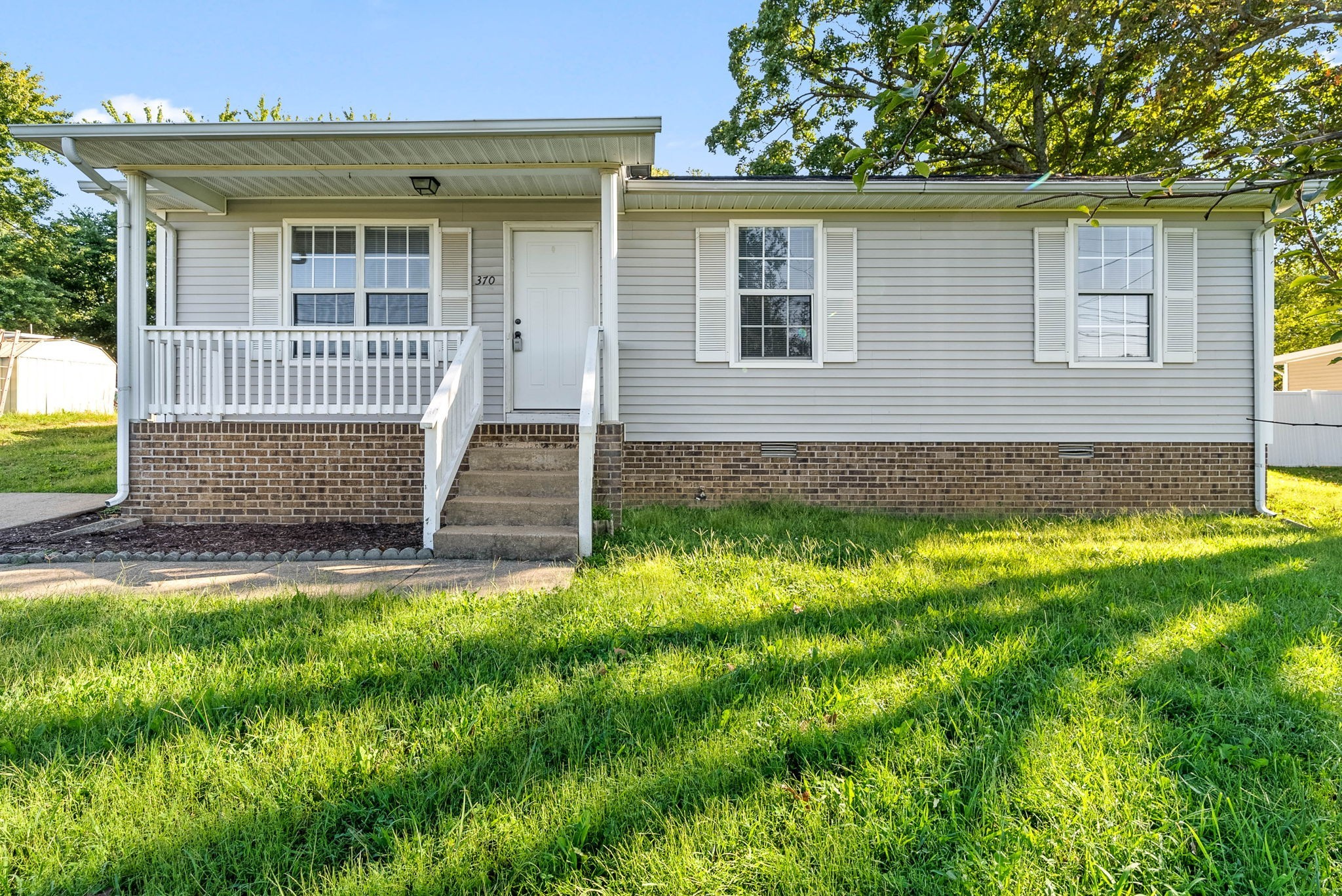 370 Hugh Hunter Road Oak Grove, KY 42262 - Photo 2 of 27 Gallery Image 2