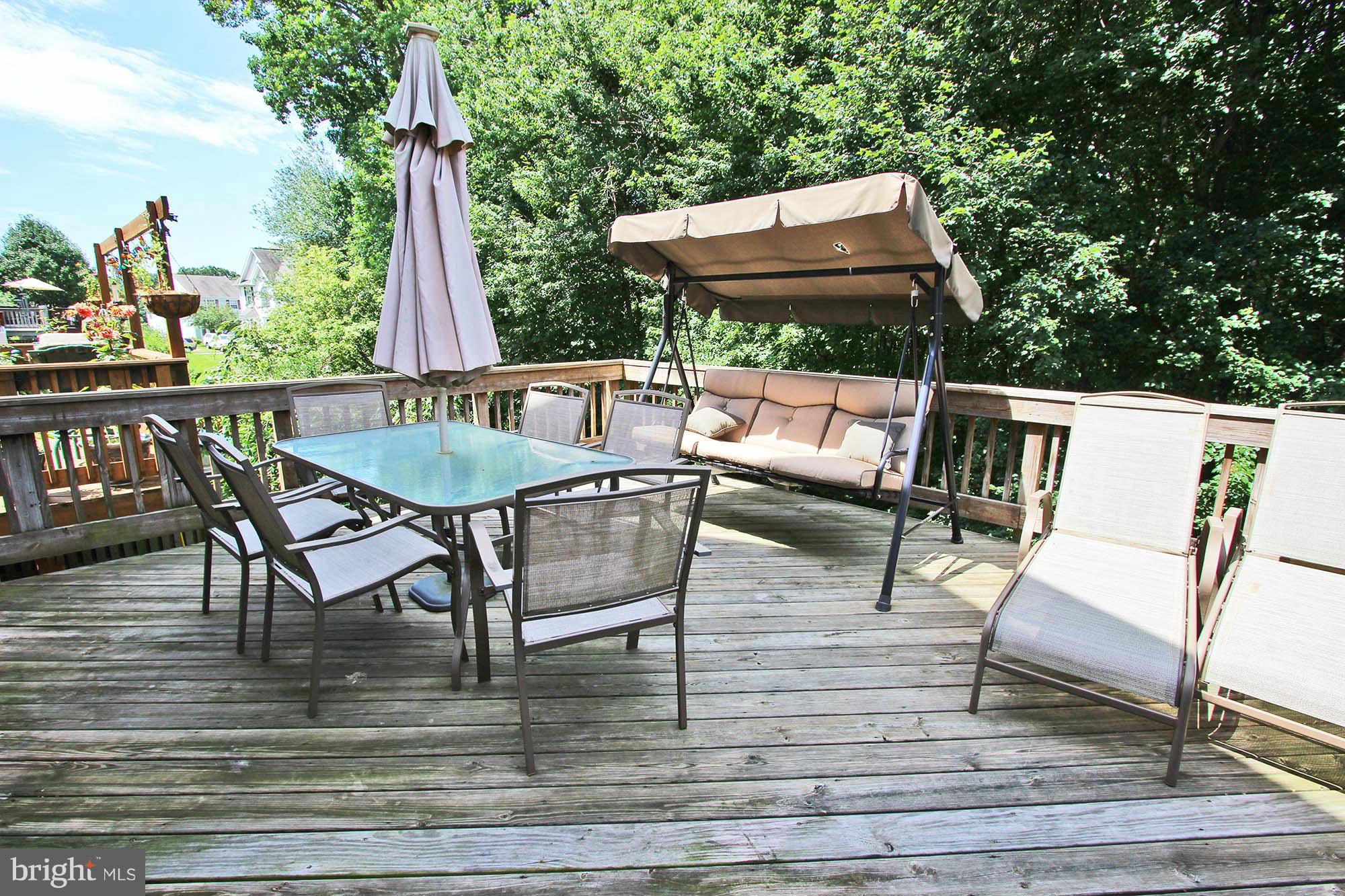 217 Carolstowne Road Reisterstown, MD 21136 - Photo 21 of 23 Large Deck