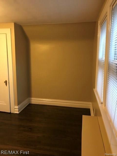 15521 Charles R Avenue Eastpointe, MI 48021 - Photo 64 of 84 Charles R (489).jpg