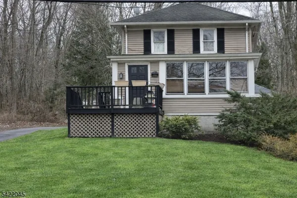 $449,000 | 137 Mountain Boulevard, Watchung, NJ 07069