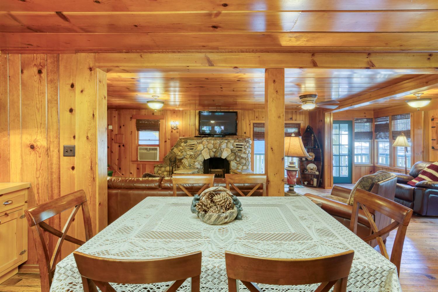 42025 Tollhouse Road Shaver Lake, CA 93664 - Photo 30 of 64 a view of a dining room with furniture