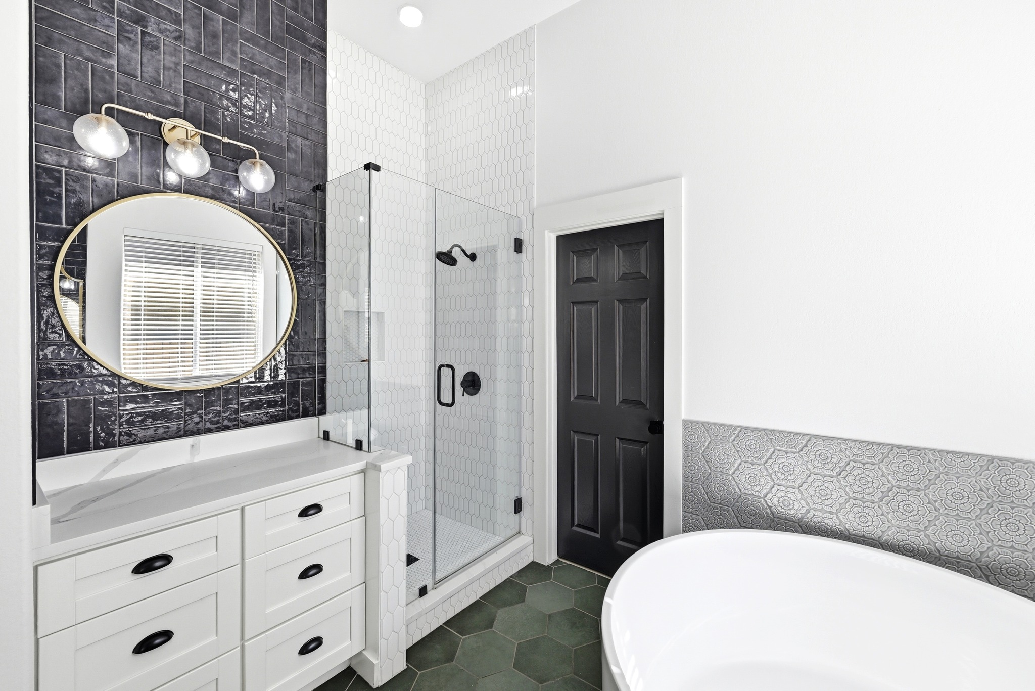 131 Eaton Lane Austin, TX 78737 - Photo 20 of 40 a bathroom with a toilet a sink and mirror