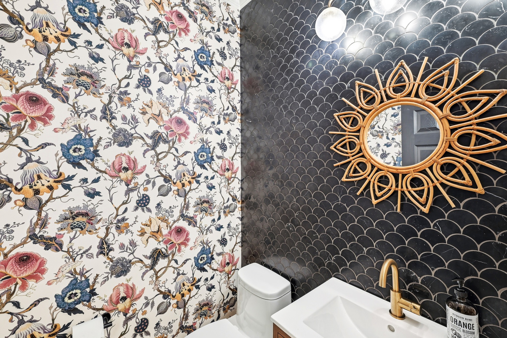 131 Eaton Lane Austin, TX 78737 - Photo 26 of 40 a bathroom with a toilet and shower curtain