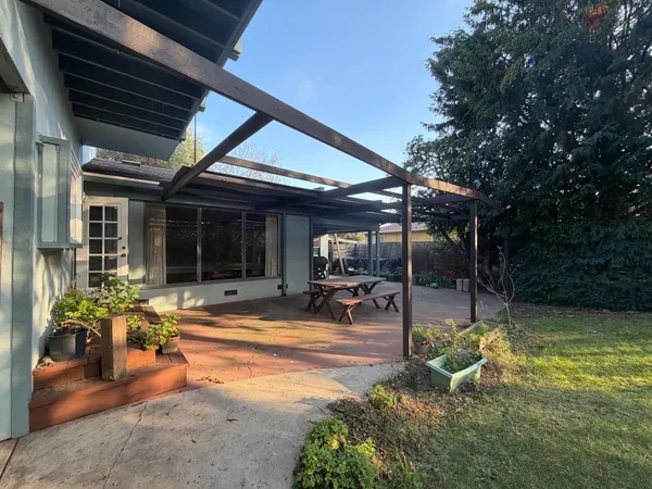 $3,550,000 | 1280 Grant Road, Los Altos, CA 94024