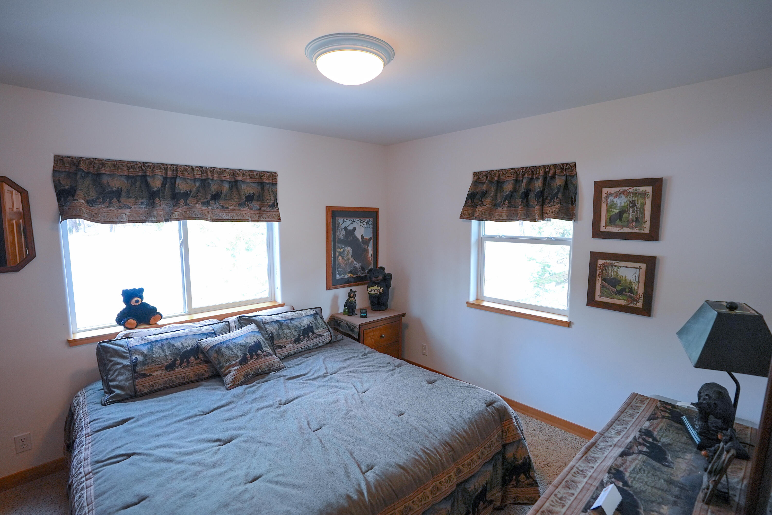 60709 Golf Village Loop Bend, OR 97702 - Photo 34 of 45 Bedroom #2 upstairs with king size bed