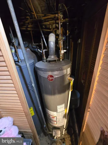 a view of washer and dryer