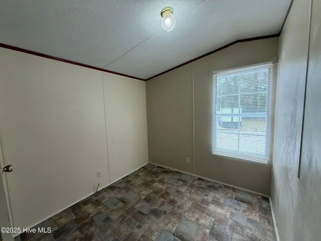 $1,025 | 113 Barbour Road, Unit 1, Hubert, NC 28539