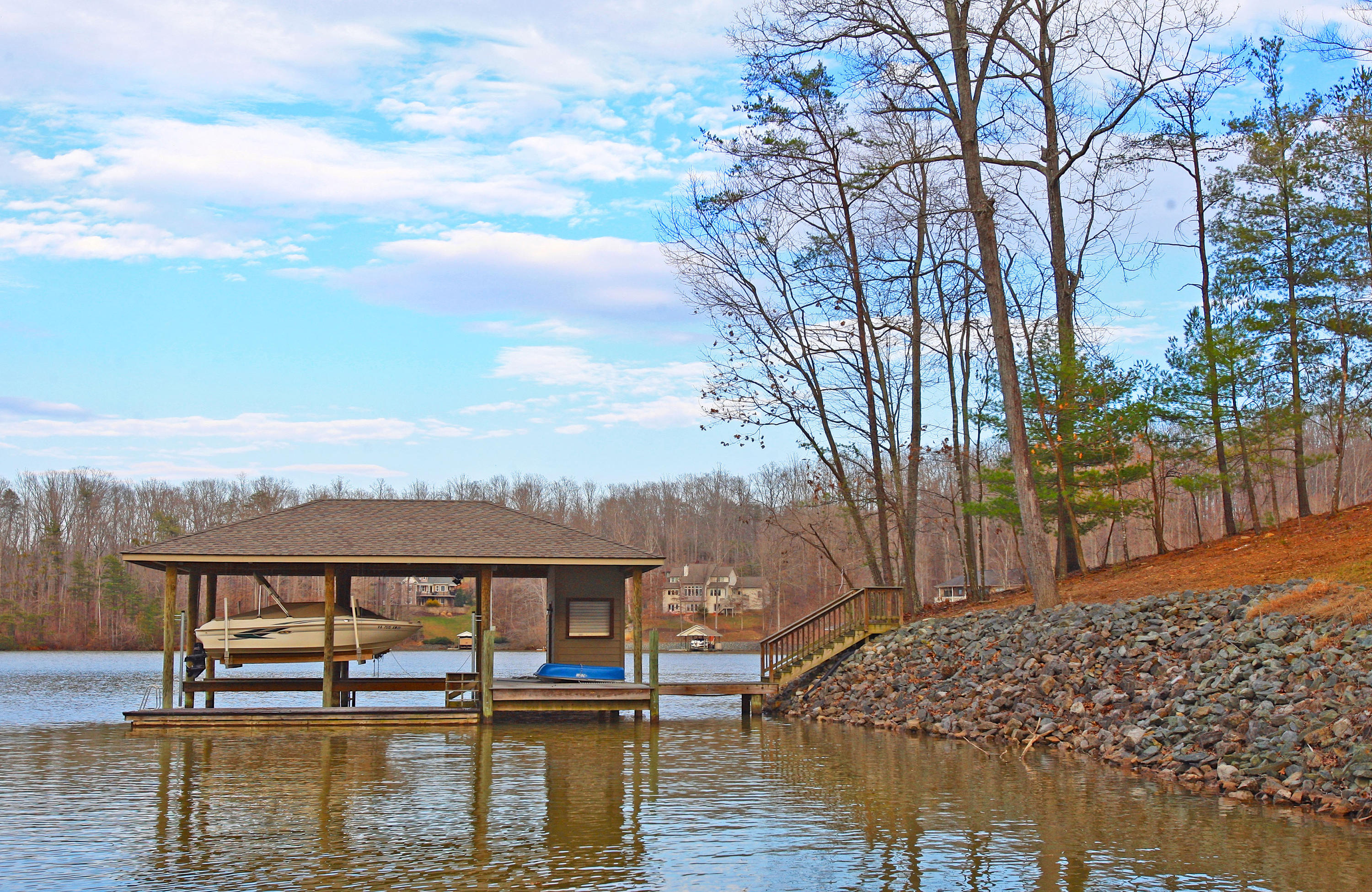 888 Somerset Cove Road Union Hall, VA 24176 - Photo 47 of 75 Crosson dock 2