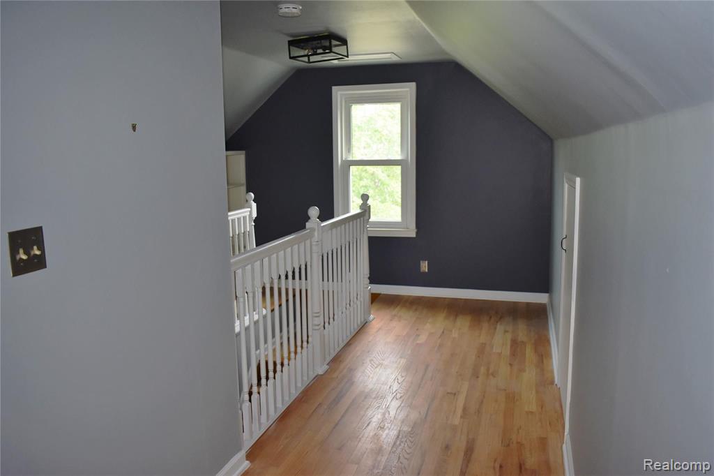 1787 Croft Road Birmingham, MI 48009 - Photo 9 of 18