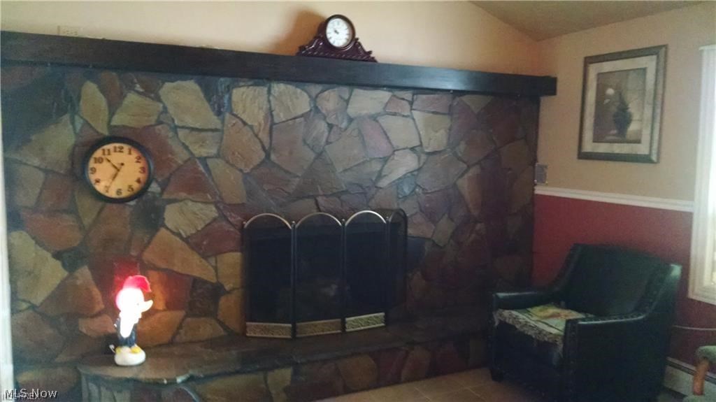 2712 Dock Road Madison, OH 44057 - Photo 3 of 13 Gallery Image 3