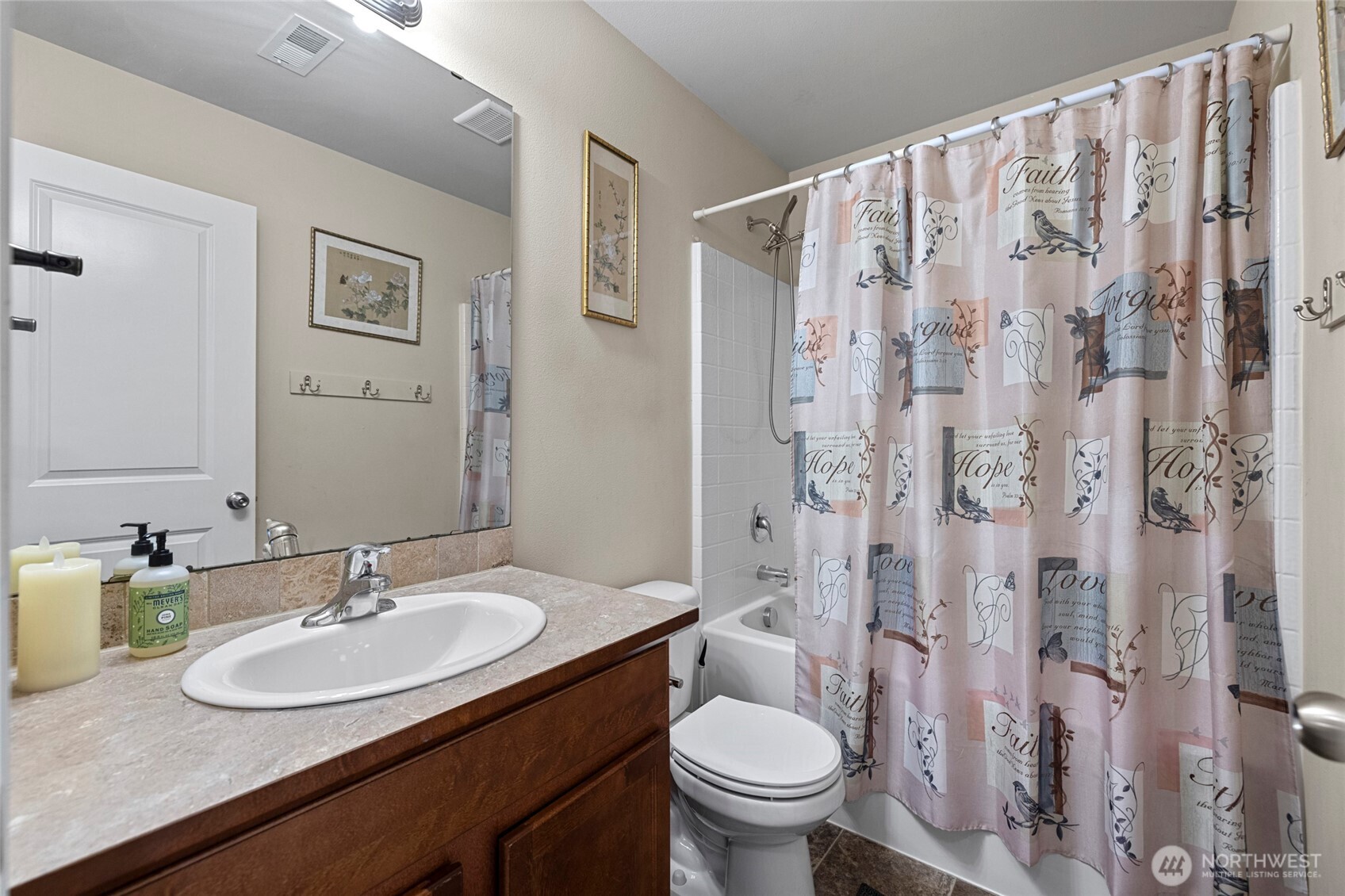 1712 Hillcrest Loop Mount Vernon, WA 98274 - Photo 18 of 34