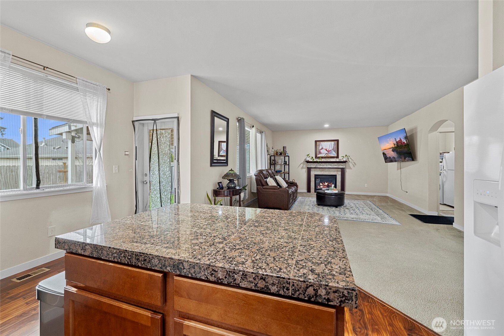 1712 Hillcrest Loop Mount Vernon, WA 98274 - Photo 10 of 34