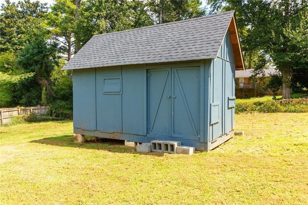 5800 Cedar Lane Southwest Mableton, GA 30126 - Photo 32 of 41 a view of a small pool