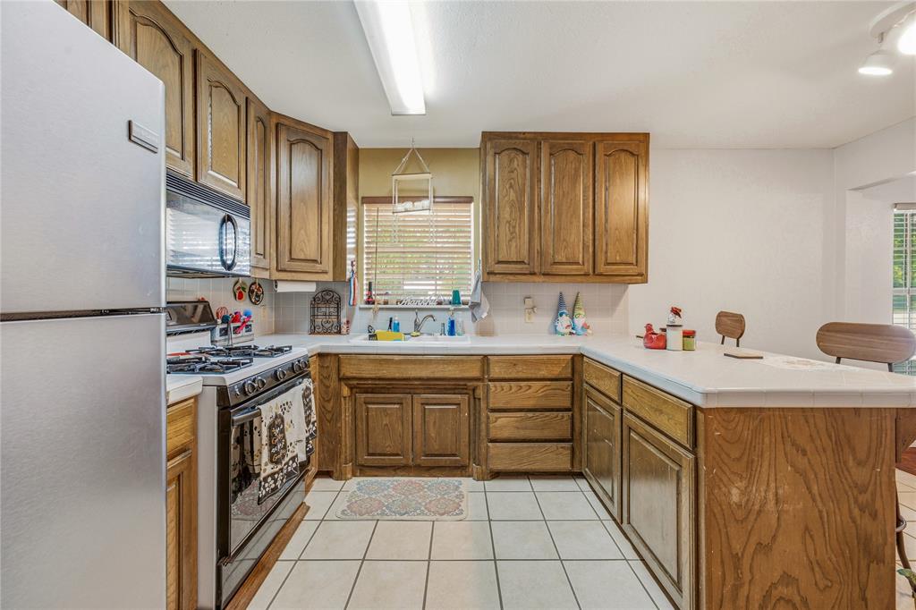 200 Austin Road Glen Rose, TX 76043 - Photo 9 of 21