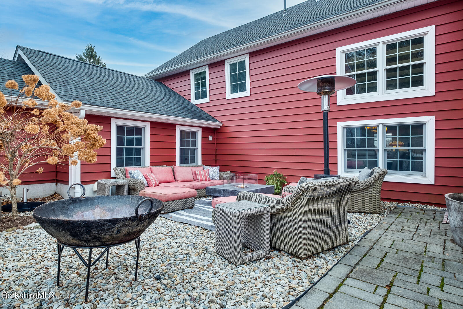 202B Whitman Road Hancock, MA 01267 - Photo 11 of 51 Courtyard