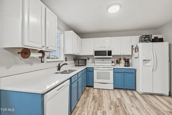 $360,000 | 144 Kelsey Peterson Road, Jonesborough, TN 37659