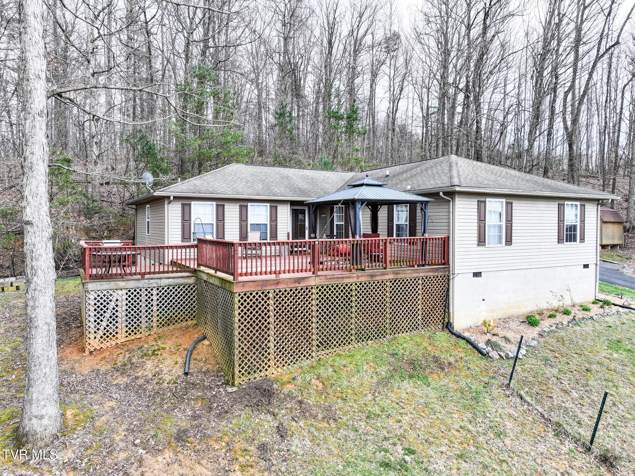 144 Kelsey Peterson Road Jonesborough, TN 37659 - Photo 2 of 41 Front