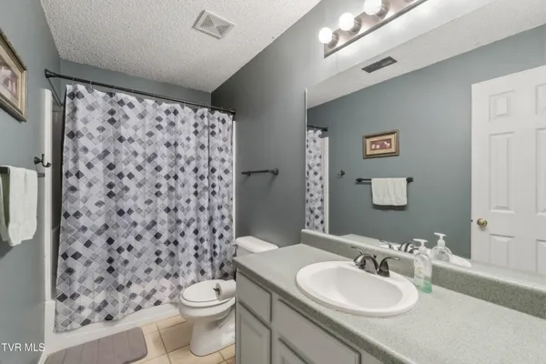 $360,000 | 144 Kelsey Peterson Road, Jonesborough, TN 37659