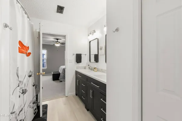 $360,000 | 144 Kelsey Peterson Road, Jonesborough, TN 37659