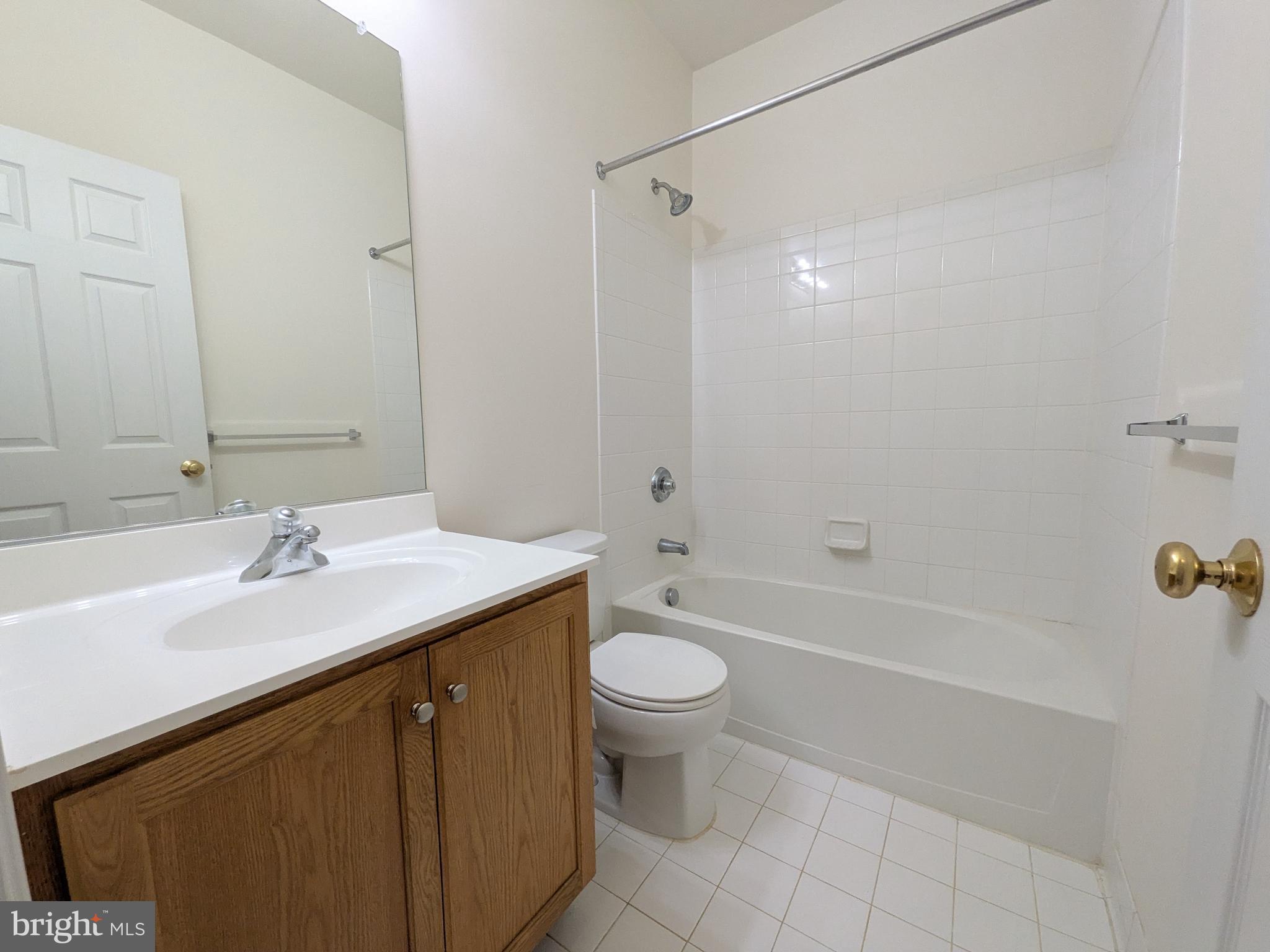 25015 Riding Center Drive Chantilly, VA 20152 - Photo 8 of 40 Basement/Lower Level Bathroom